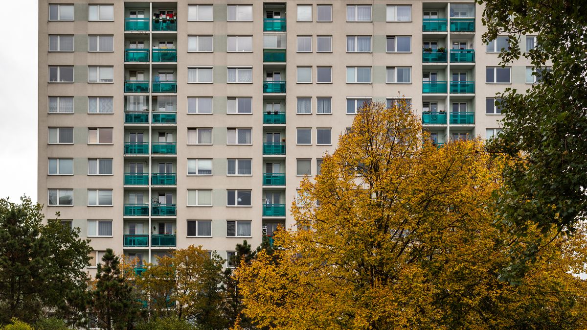 Ceny bytů v celém Česku po deseti letech klesly